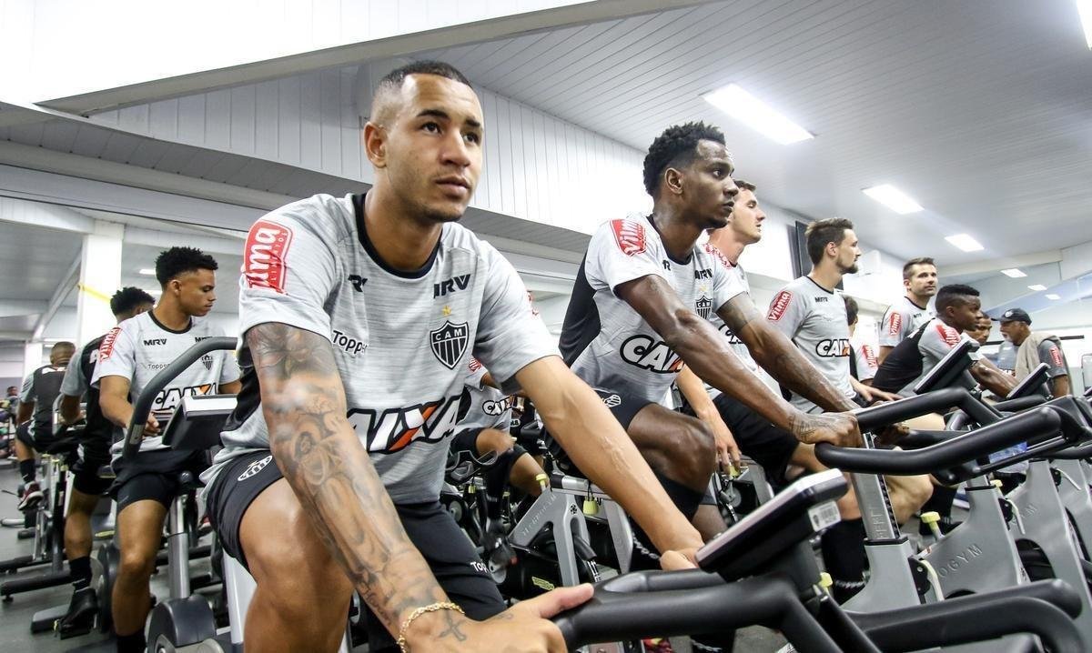 Veja fotos dos jogadores do Atltico no dia da reapresentao