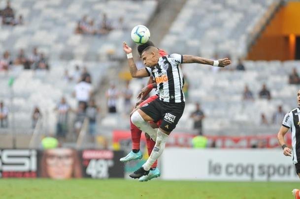 Fotos do jogo entre Atltico e Athletico-PR, no Mineiro