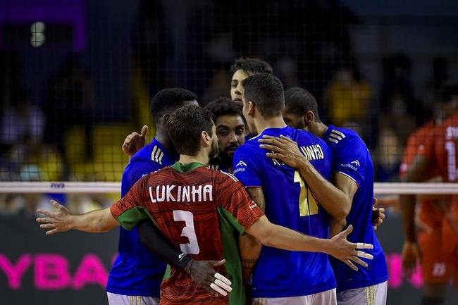 Fotos da final do Mundial de Vlei Masculino, entre Cruzeiro e Civitanova-ITA, no Ginsio Divino Braga, em Betim