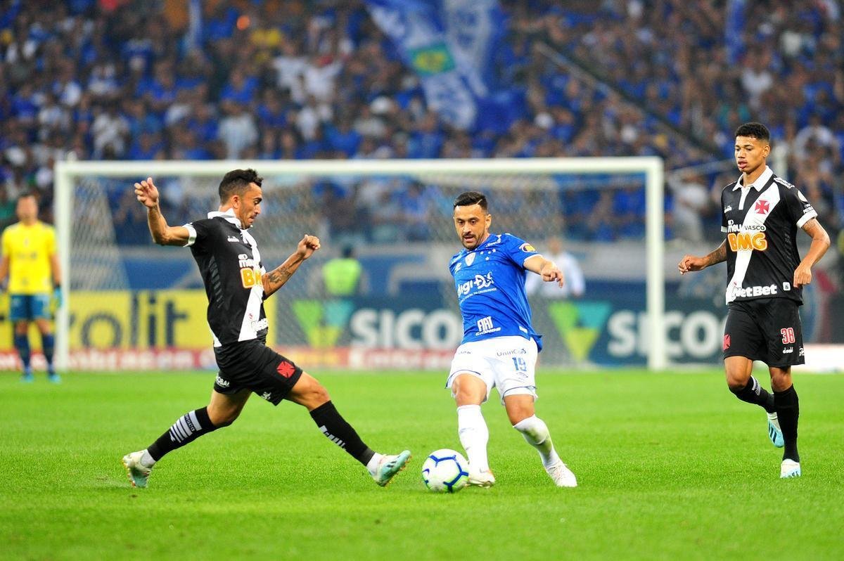 Cruzeiro e Vasco se enfrentaram no Mineiro, pela 17 rodada do Campeonato Brasileiro