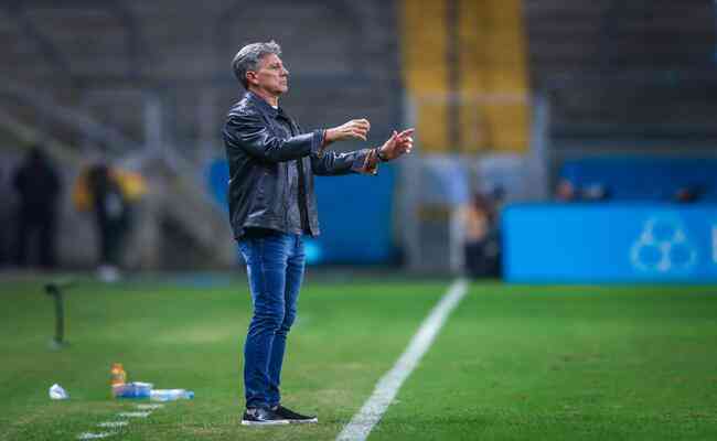 Renato terá tempo para preparar o time do Grêmio
