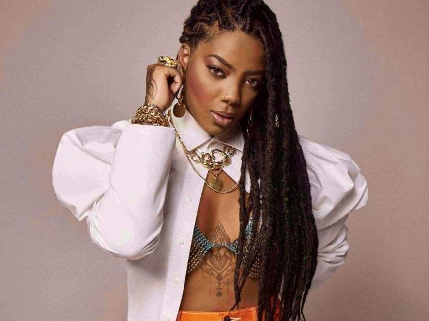 Ludmilla foi a sexta mulher mais tocada em 2020 no Spotify. Ela  torcedora do Flamengo.