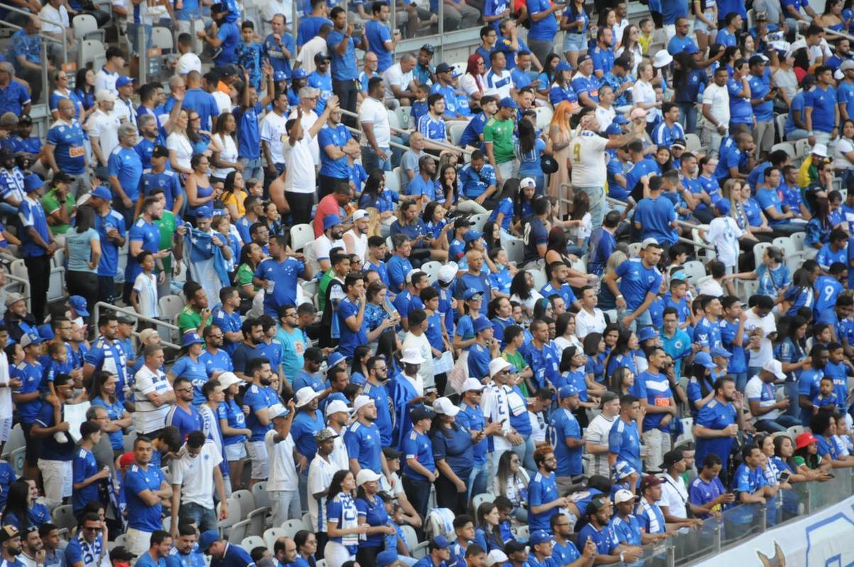 Cruzeiro x Bahia: fotos da torcida da Raposa no Mineiro