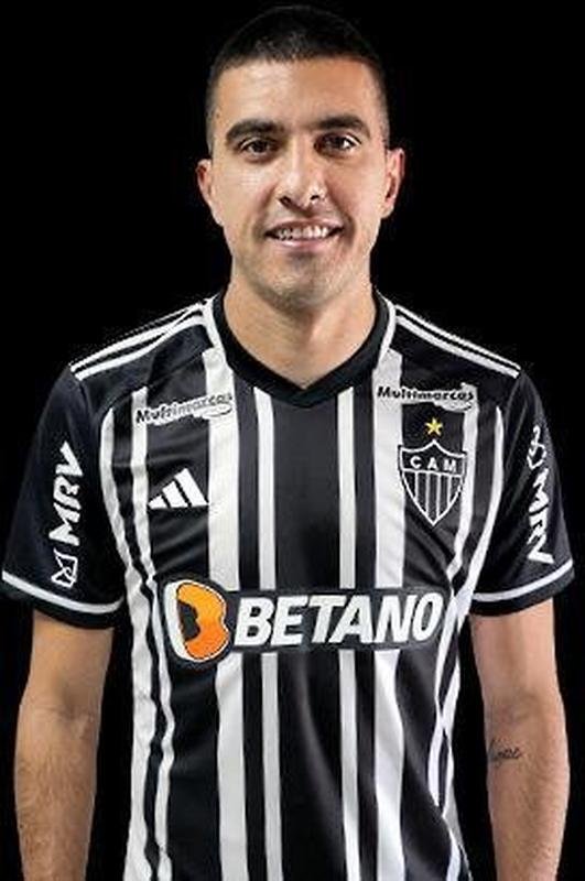 Rodrigo Battaglia (meio-campista)