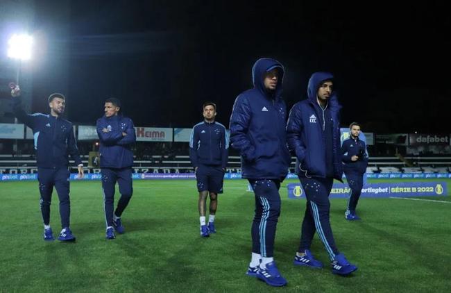 Cruzeiro venceu o Operário por 2 a 1, no Paraná