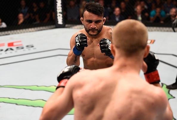 Na luta principal do UFC Fight Night 91, em Sioux Falls, John Lineker tem atuação arrasadora e vence Michael McDonald por nocaute, no primeiro round