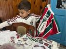 Apaixonado pelo Fluminense, argentino de 6 anos sonha ir a jogo com o River