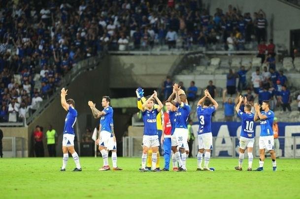 Cruzeiro vence La U por 7 a 0, assume segundo lugar do grupo na Libertadores e segue vivo na disputa