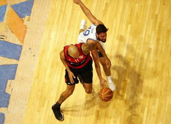 Fotos do duelo entre Minas e Flamengo, realizado nesta sexta, na Arena JK, em Belo Horizonte