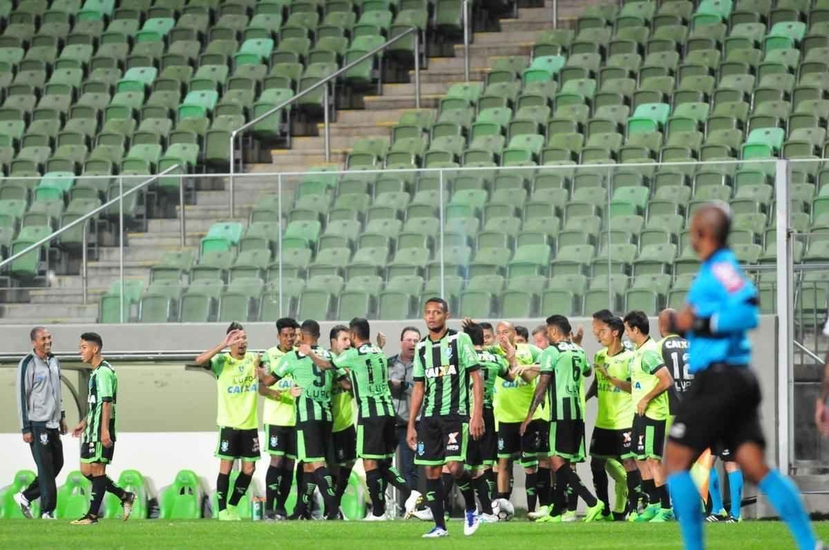 Amrica e Figueirense se enfrentaram, no Independncia, pela 16 rodada da Srie B do Brasileiro