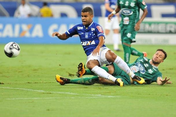 Imagens do jogo entre Cruzeiro e Uberlndia no Mineiro