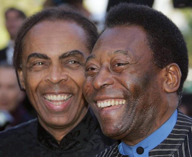 18/05/2005 - Pel com o cantor Gilberto Gil