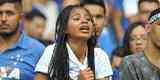 Torcedores choram no Mineirão com derrota e rebaixamento do Cruzeiro