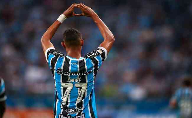 Andr Henrique pode ganhar primeira oportunidade como titular diante do Bahia