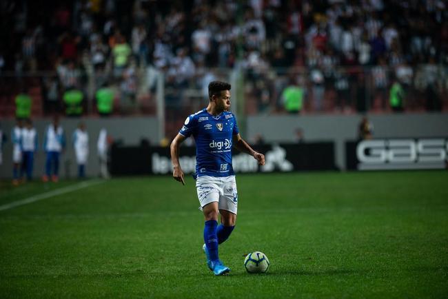 Marquinhos Gabriel - Em 2020, foi emprestado ao Athletico Paranaense, mas voltou ao Cruzeiro. No ano seguinte, acertou com o Vasco. J em 2022, fechou com o Cricima, mas o bom desempenho despertou interesse do Gois, onde segue at hoje.