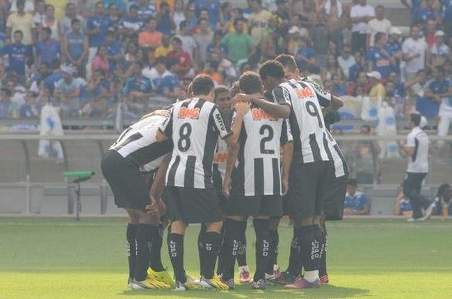 Fotos exclusivas do clssico entre Atltico e Cruzeiro na reabertura do novo Mineiro
