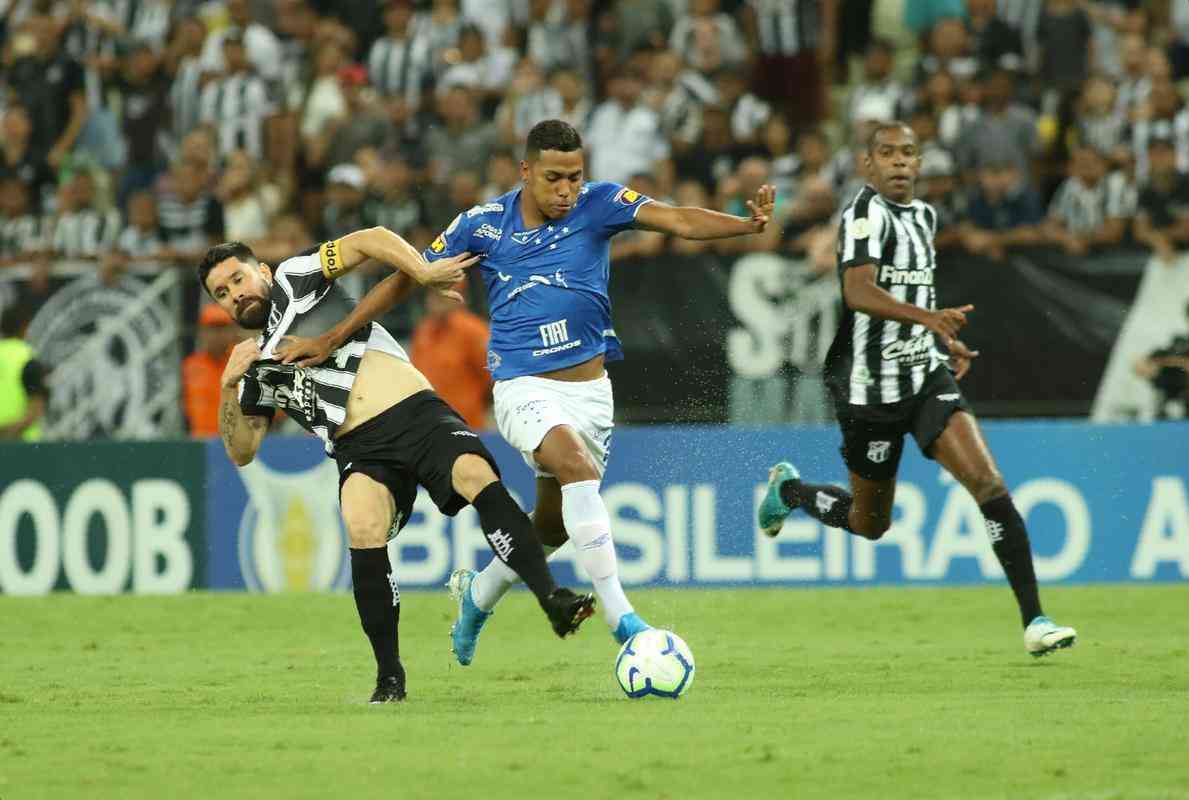 Imagens do empate por 0 a 0 entre Cear e Cruzeiro, pela 21 rodada do Campeonato Brasileiro