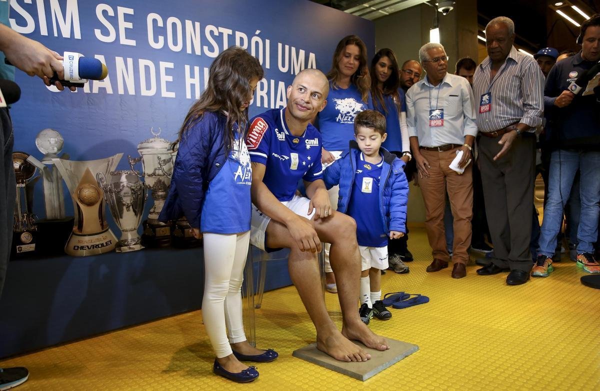 Jogo Trplice Coroa x dolos Eternos, no Mineiro