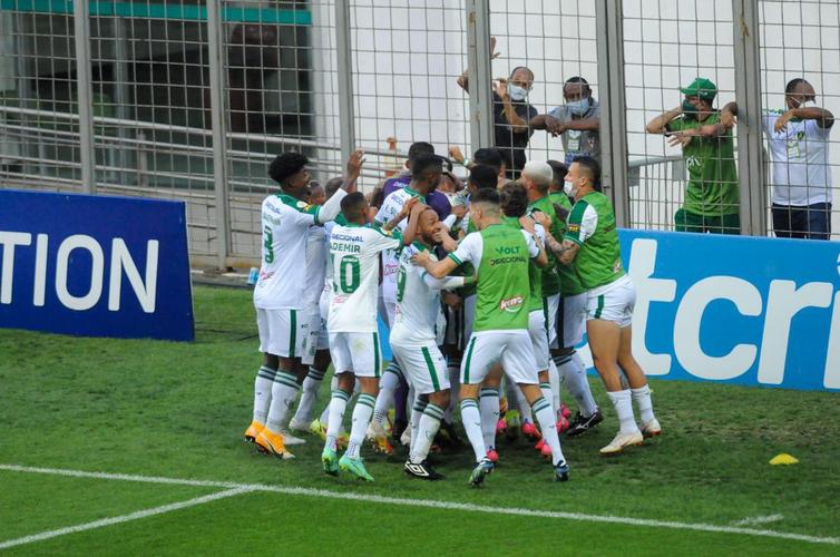 América e Athletico-PR se enfrentaram no Independência, pela 20ª rodada da Série A do Brasileiro