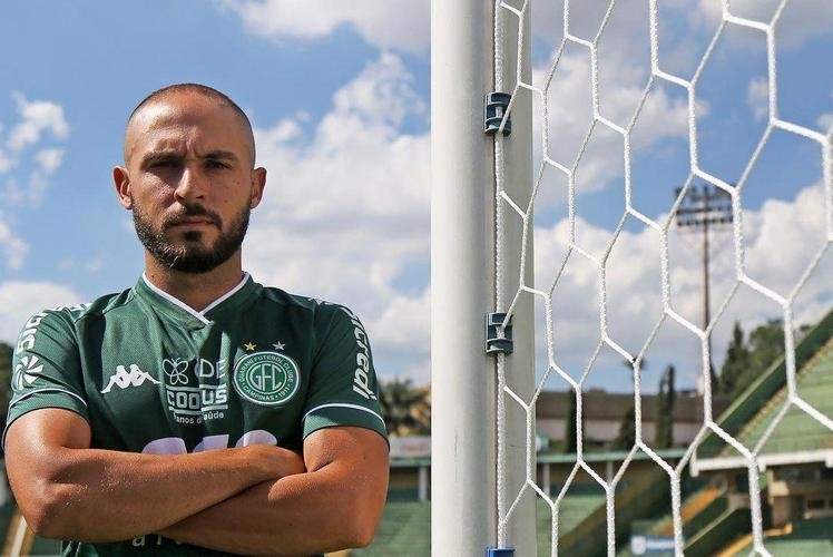 Rgis (Guarani) - Jogou no Cruzeiro em 2020