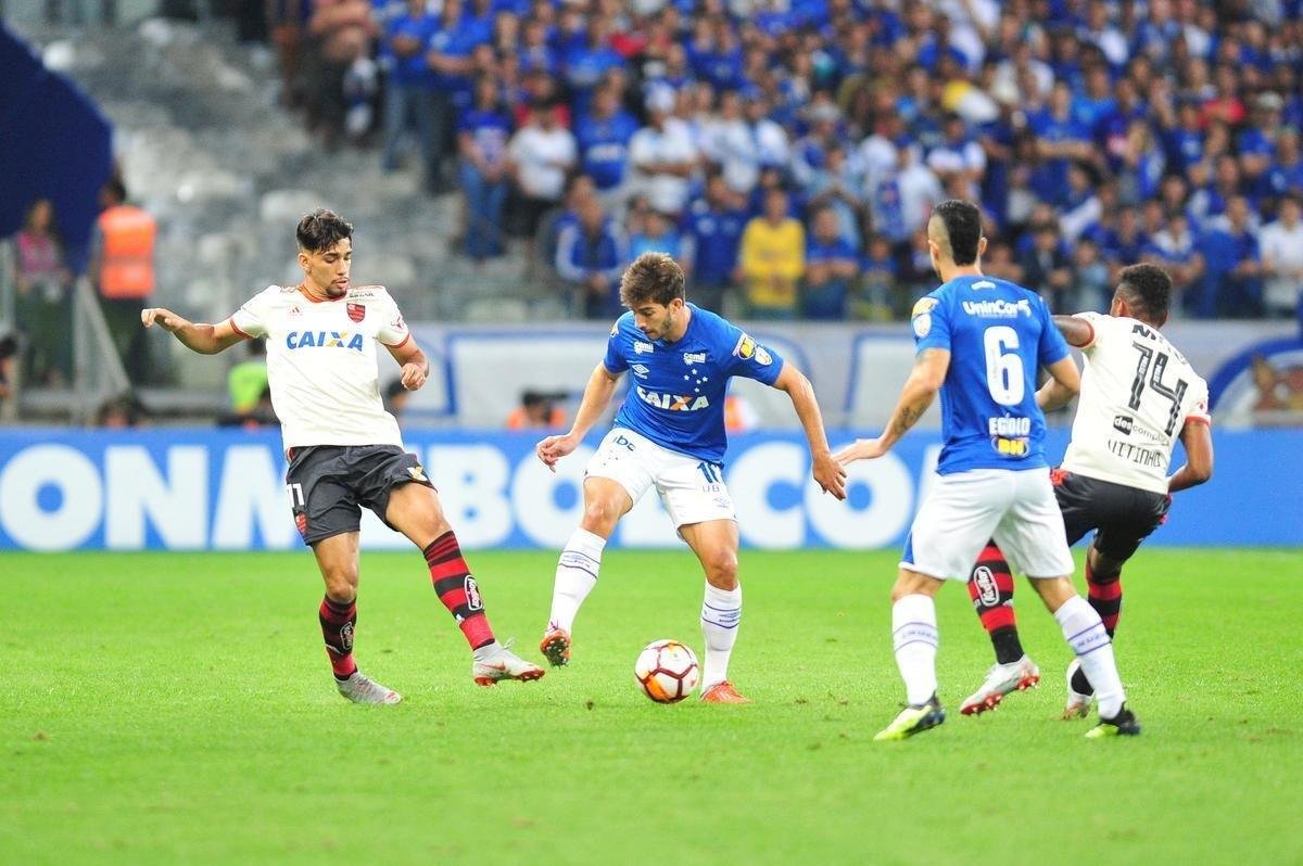 Fotos do primeiro tempo da partida entre Cruzeiro e Flamengo, no Mineiro, pela Copa Libertadores