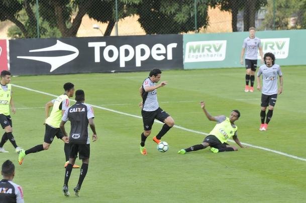 Com Fred em campo, jogadores do Atltico se reapresentaram na tarde desta segunda-feira