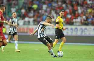 Fotos do jogo entre Bahia e Atltico, na Fonte Nova, em Salvador, pela 32 rodada do Campeonato Brasileiro