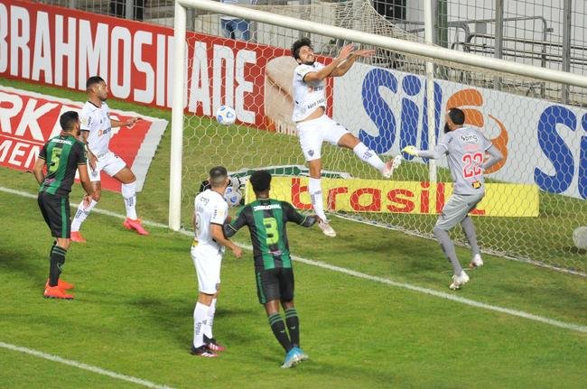 Fotos do jogo entre Amrica e Atltico