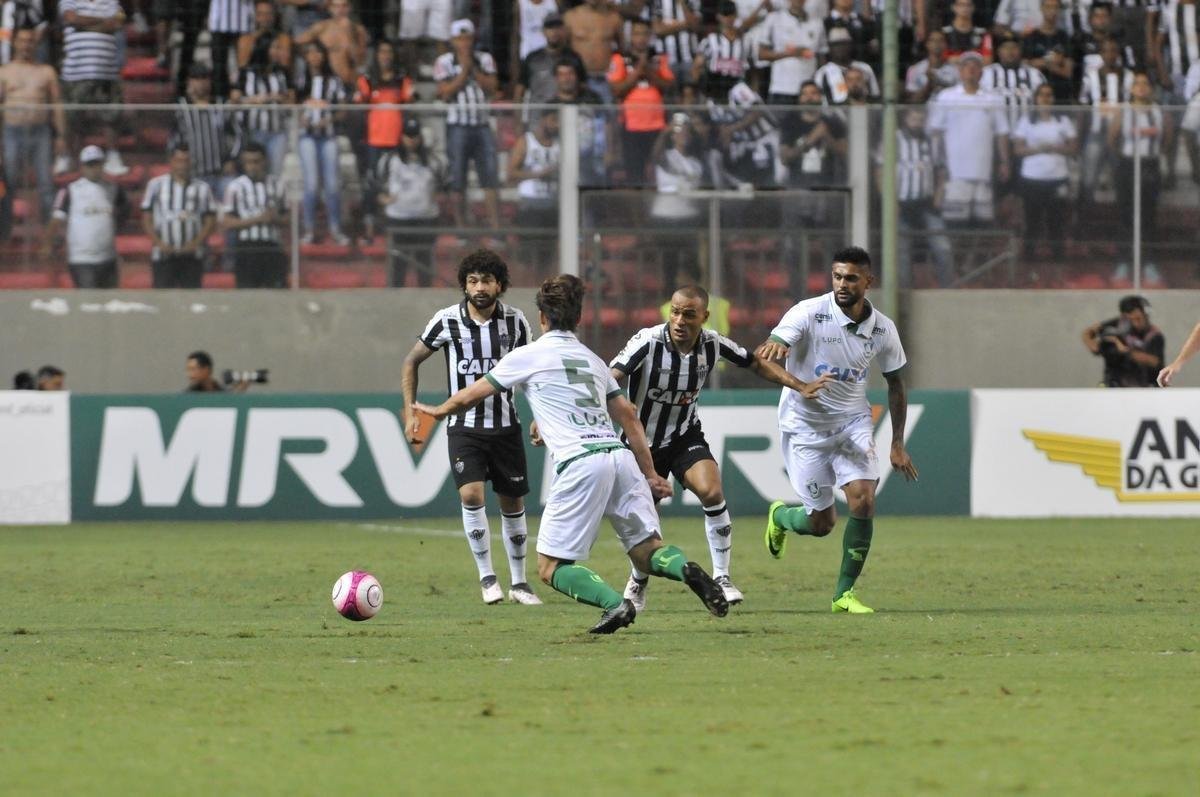 Imagens do clssico de ida da semifinal do Mineiro, entre Atltico e Amrica, no Independncia