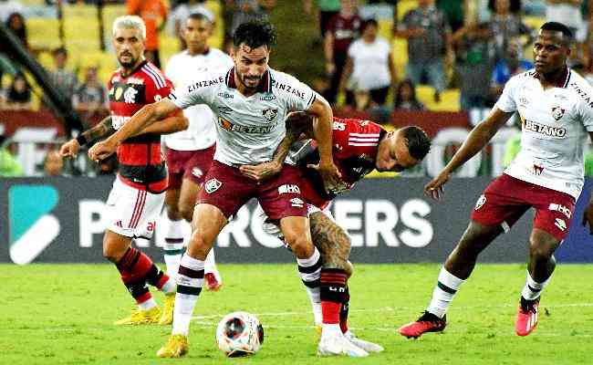 Flamengo e Fluminense disputam taa do Campeonato Carioca