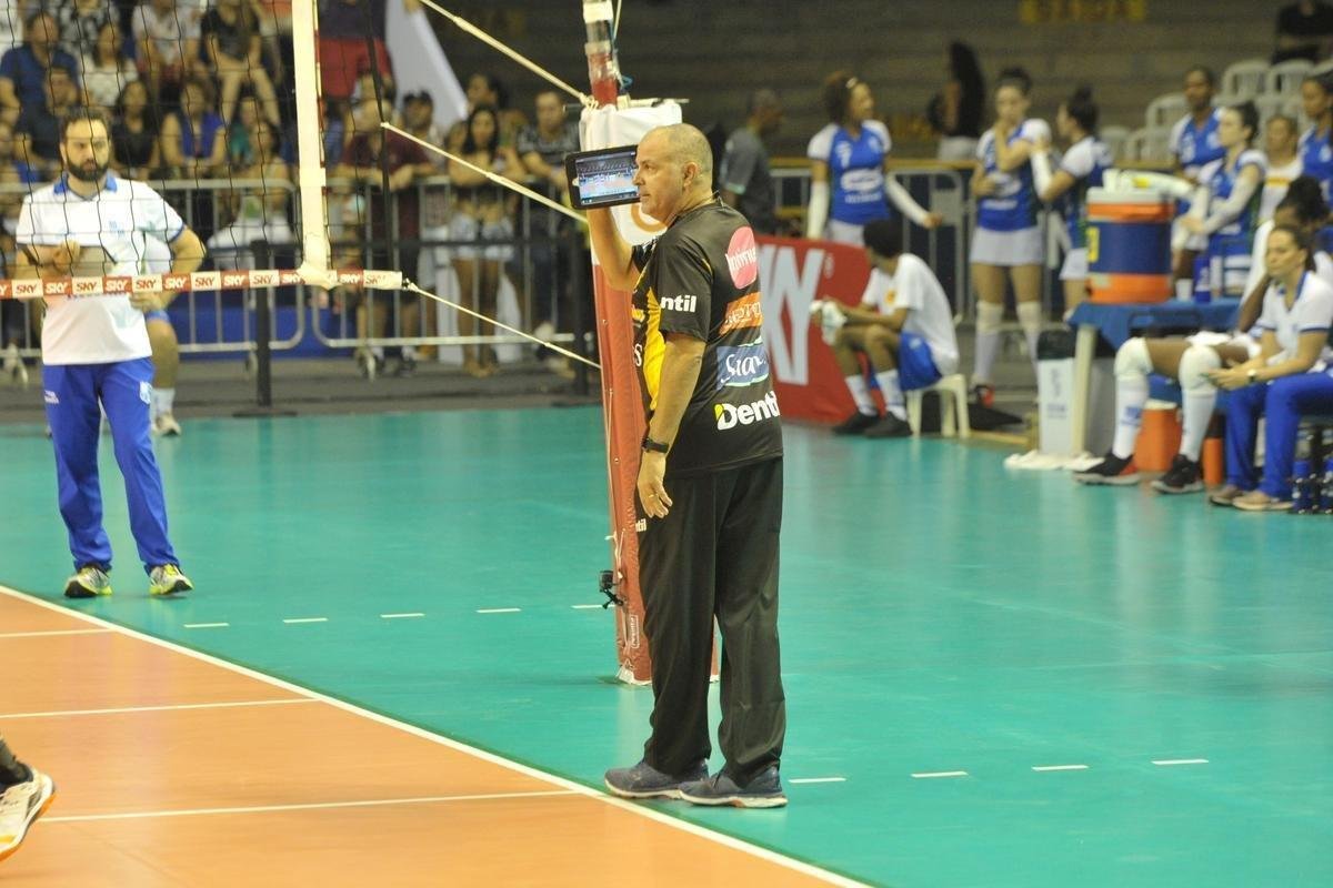 Minas x Praia: veja fotos da primeira partida da final