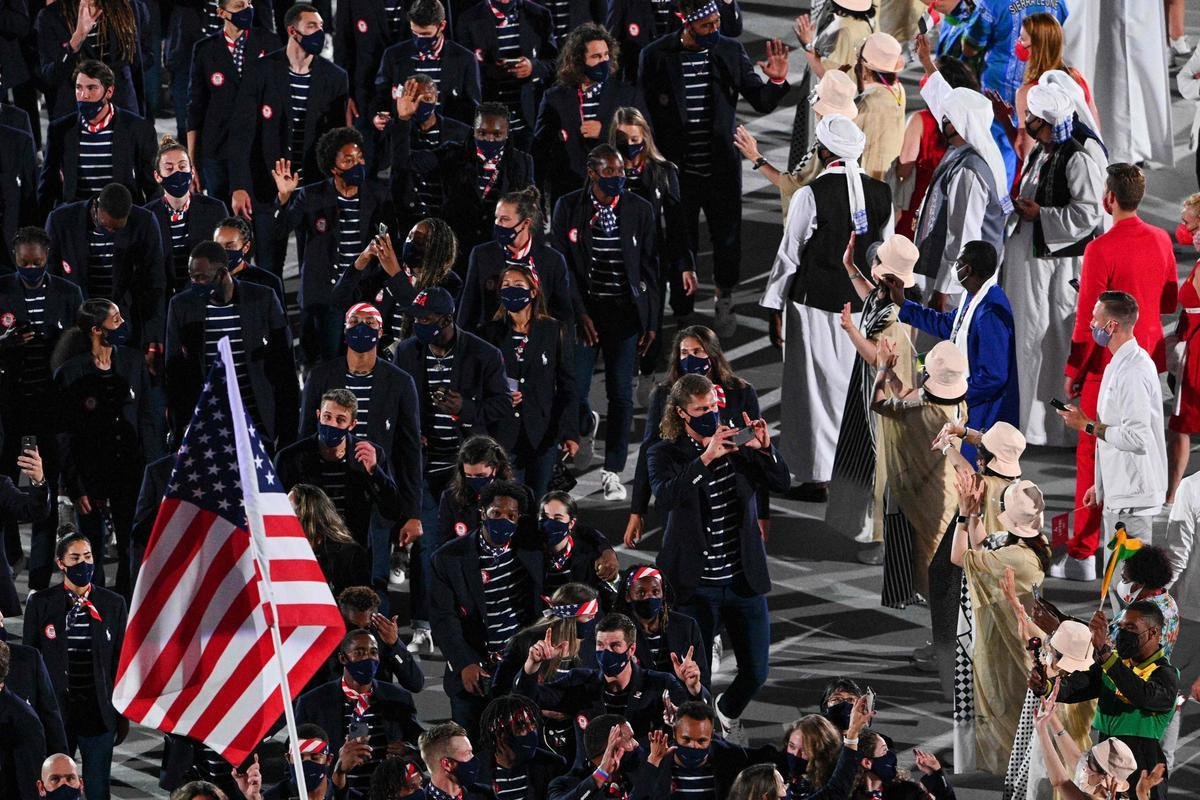 Imagens da cerimnia de abertura dos Jogos Olmpicos de 2020, no Estdio Olmpico de Tquio