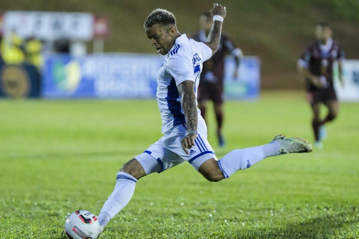 Cruzeiro venceu o Patrocinense neste sbado (21/1), na estreia do Mineiro