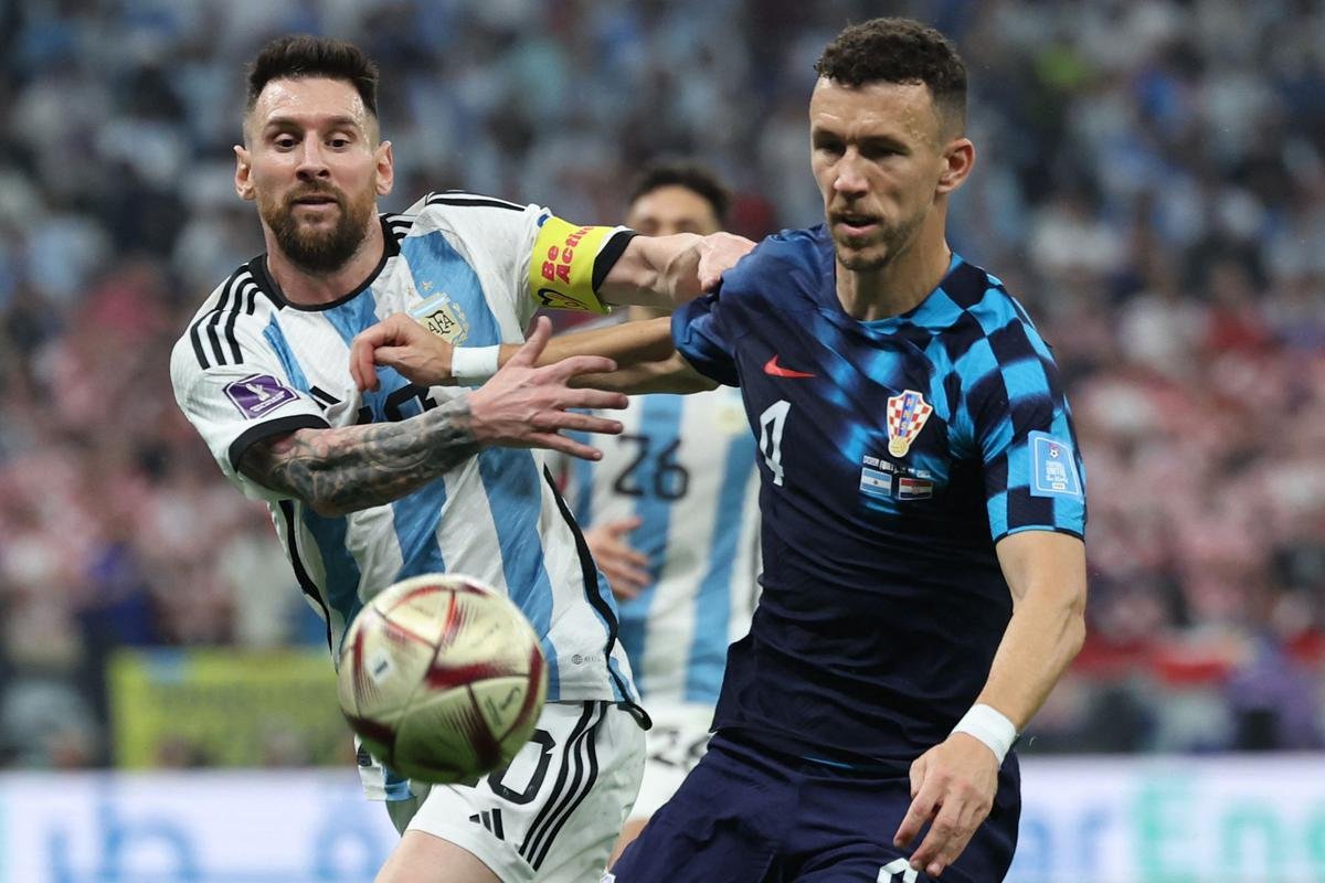 Fotos da vitria da Argentina por 3 a 0 sobre a Crocia no estdio Lusail, pela Copa do Mundo do Catar