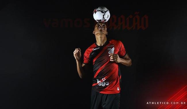 Athletico-PR anunciou a contrata��o do lateral Madson