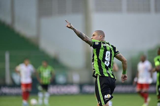 No Independncia, Amrica vence Tombense por 3 a 1, de virada, pela oitava rodada do Campeonato Mineiro 