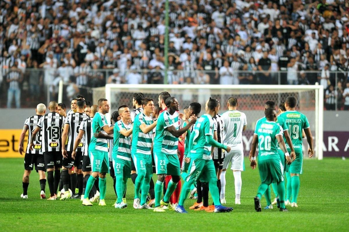 Fotos do primeiro tempo do jogo entre Atltico e La Equidad, no Independncia, pelas quartas de final da Copa Sul-Americana