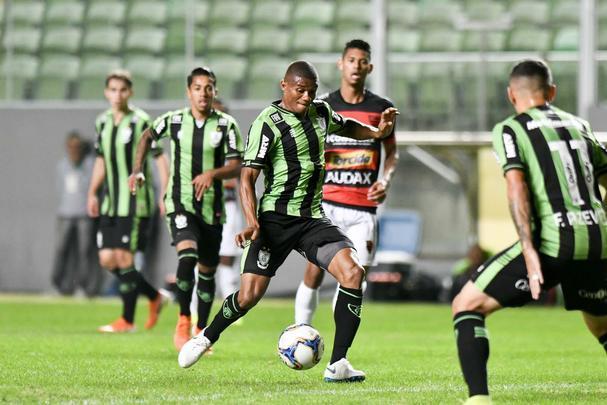 América e Oeste duelaram na noite desta terça-feira, no Independência, em jogo válido pela 11ª rodada da Série B do Campeonato Brasileiro