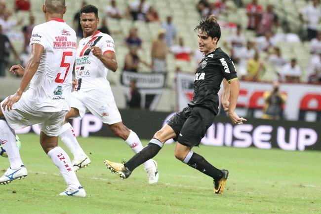 Veja imagens do empate entre Ferrovirio-CE e Atltico no Castelo