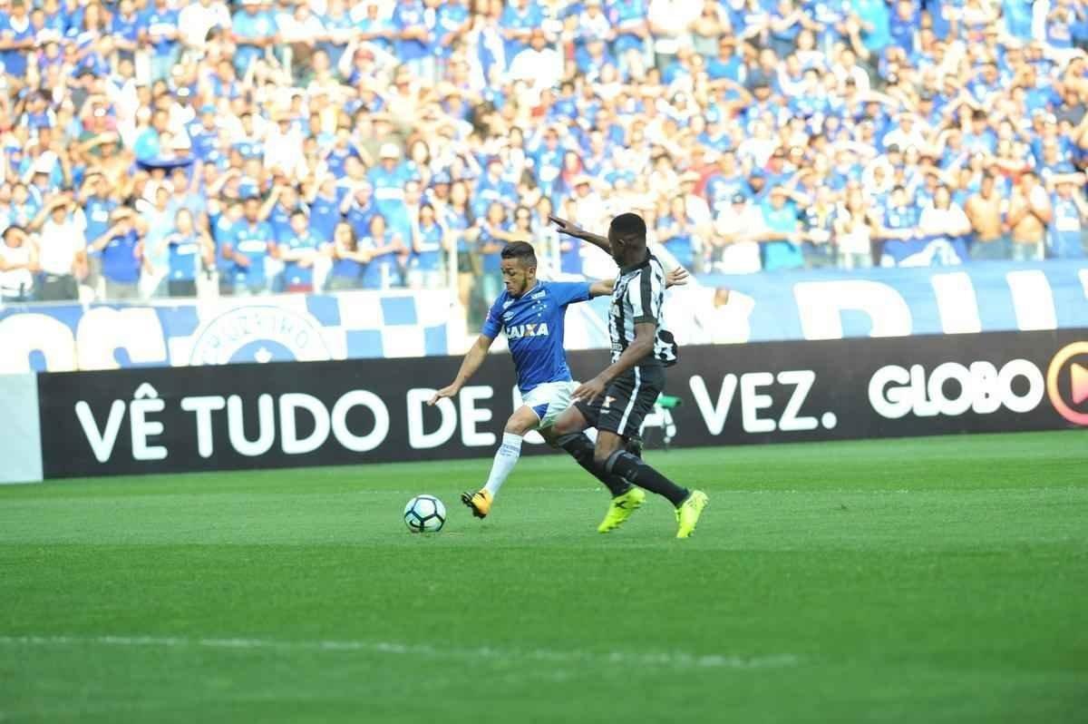 Imagens do jogo entre Cruzeiro e Botafogo, pela 19 rodada do Brasileiro, no Mineiro