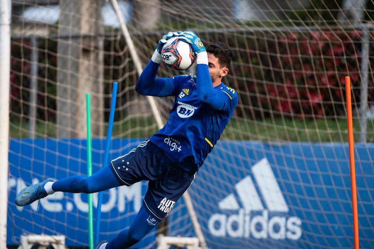 Fotos do treino do Cruzeiro desta segunda-feira (27/9)