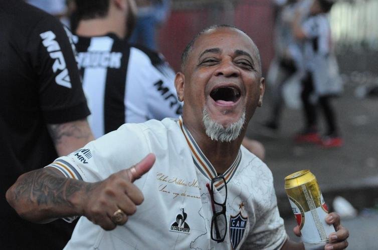 Fotos da torcida do Atltico na chegada ao Mineiro para a partida diante do Juventude pela 34 rodada do Brasileiro