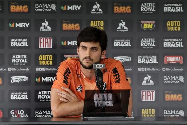 Atlético treina com Victor e Jair em campo; veja fotos