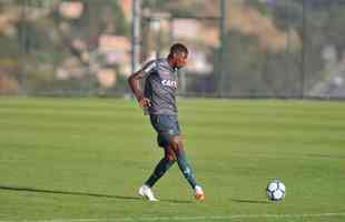 Atltico derrotou Coimbra em jogo-treino na Cidade do Galo com gols de Galdezani, Edinho e Fbio Santos