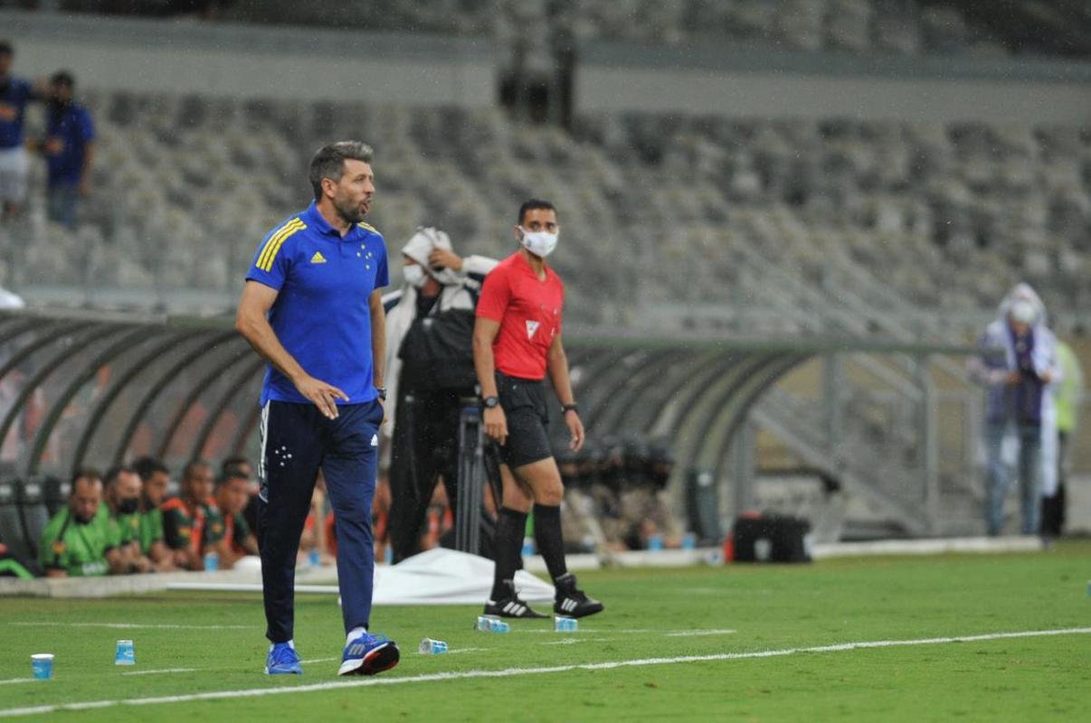 Fotos do cl�ssico entre Cruzeiro e Am�rica, no Mineir�o, em BH, pela 3� rodada do Campeonato Mineiro