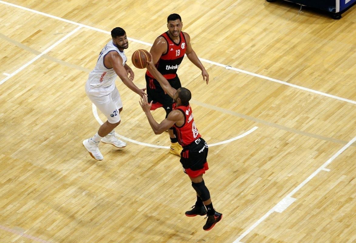 Fotos do duelo entre Minas e Flamengo, realizado nesta sexta, na Arena JK, em Belo Horizonte