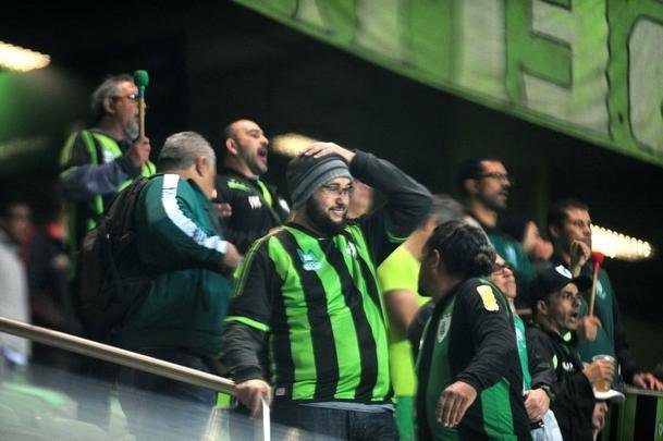 Amrica e Oeste duelaram na noite desta tera-feira, no Independncia, em jogo vlido pela 11 rodada da Srie B do Campeonato Brasileiro