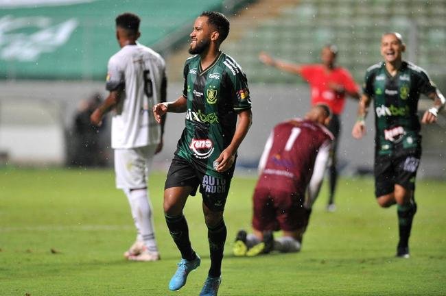 Fotos de Amrica x Athletic, no Independncia, pelo Campeonato Mineiro