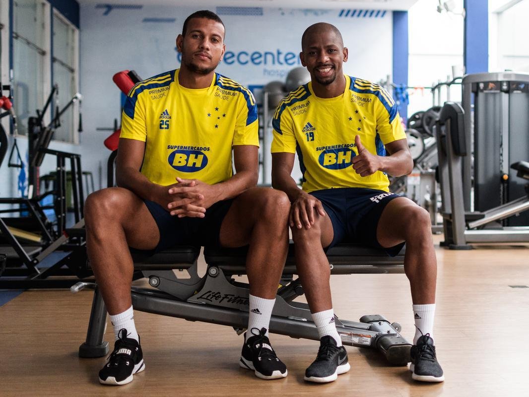 Fotos do primeiro dia de trabalho do Cruzeiro em 2022 na Toca da Raposa II