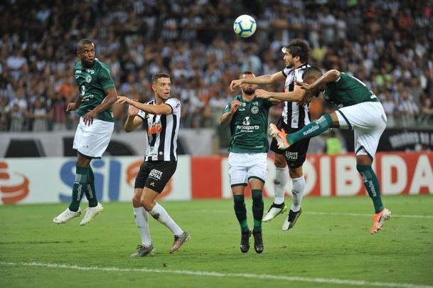 Atltico enfrentou o Gois em jogo do Campeonato Brasileiro 